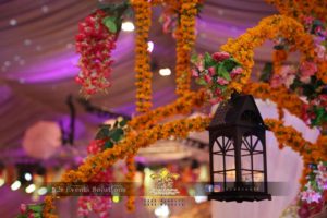 hanging lantern, fancy lantern, fresh and imported flowers