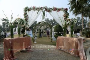 entrance decor, fresh and imported flowers decor, wedding entrance, creative decorators