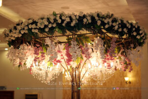 area decor, hanging chandeliers