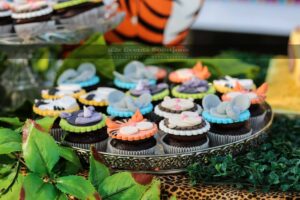 birthday cupcake, themed designers