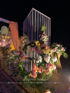 floral decor, thematic setup