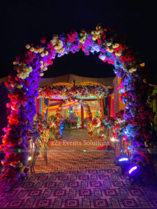 creative decor, floral arch