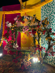 selfie booth, wedding decor