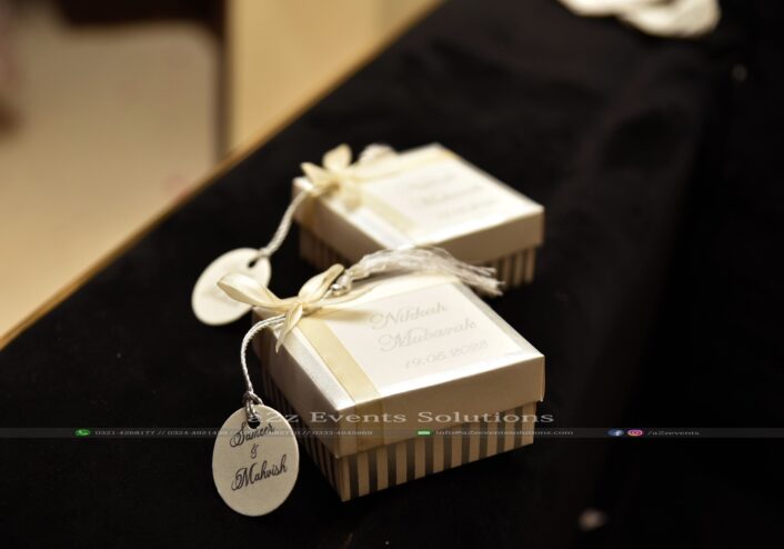 customized boxes, wedding designers and planners